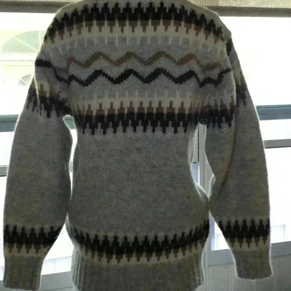 VINTAGE (1984) S Indian Wool Sweater. Comfort and Cozy, Natural Fabric, Alpine - Picture 3 of 3